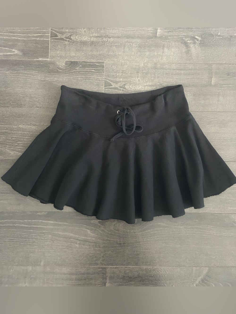 Juicy Couture Black Fleece Pleated Mini Skirt Y2K Retro Drawstring Size Medium
